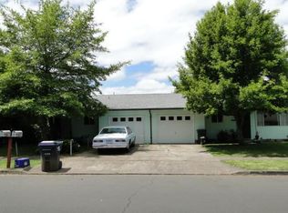 476 S 40th St, Springfield, OR 97478
