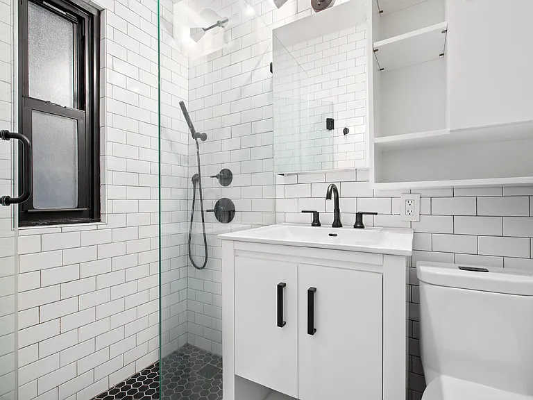 88 Horatio St #1B — Photo 5
