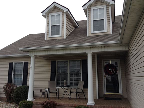 2nd image of 832 Herman Avenue