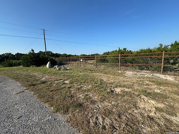 3rd image of 1423 County Road 2744 LOT 409