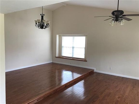 5th image of 622 Redwood Dr