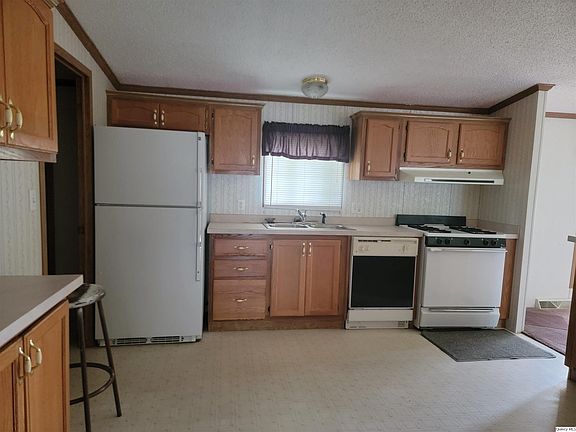 5th image of 2675 E County Road 2300