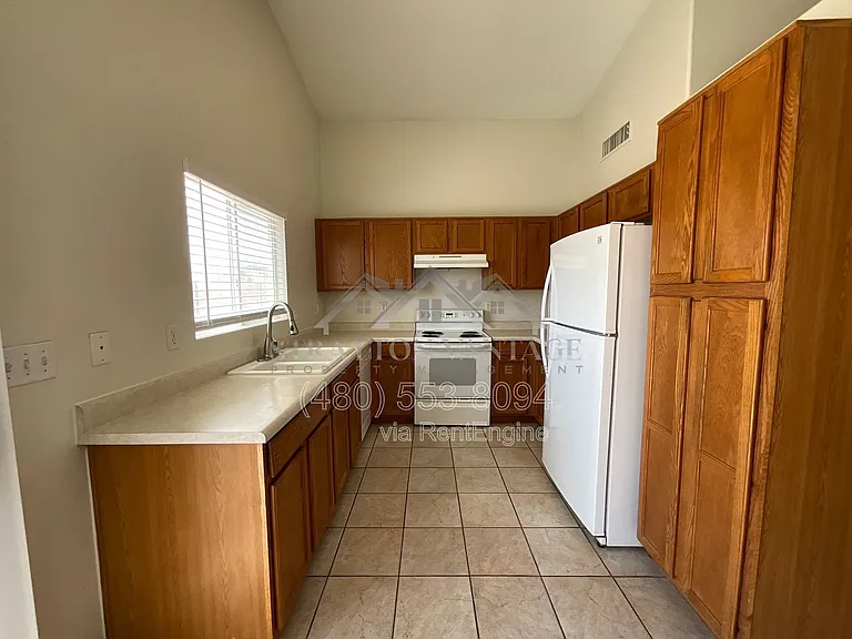 11445 E Contessa St — Photo 3