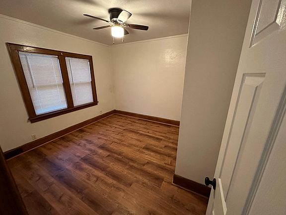 4th image of 832 19th St #1