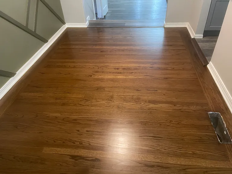 555 Claremont Dr — Photo 29