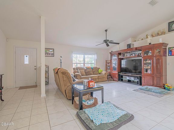 4th image of 2627 Sabal Palm Dr