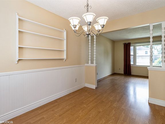 5th image of 805 Parkview Ln
