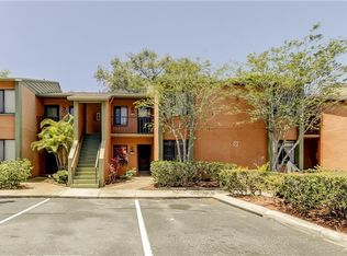 2374 Lake Heather Heights Ct, Dunedin, FL 34698