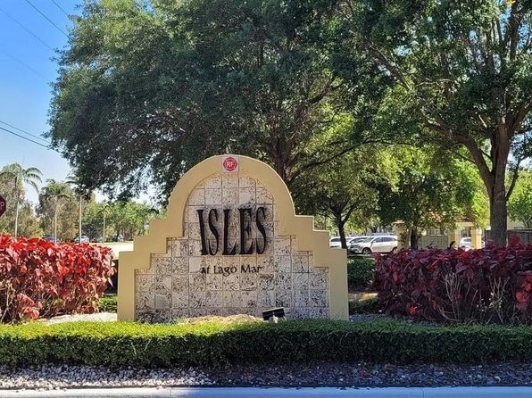 457 Vista Isles Dr APT 2112