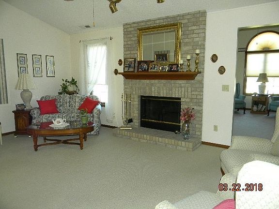 4th image of 546 Timberlane Dr