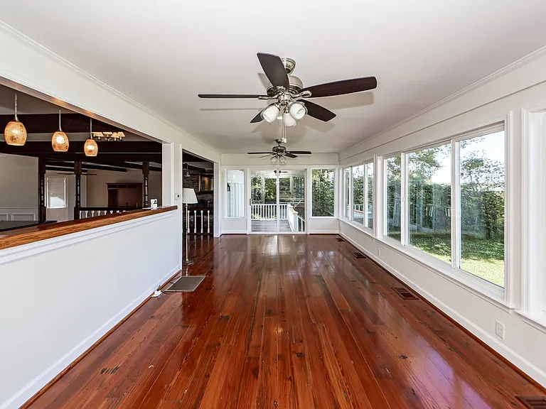 923 River Rd — Photo 33