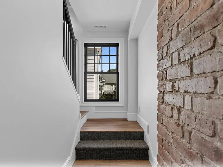 "Loft" - 2BR / 2BA @ 87 East Ave