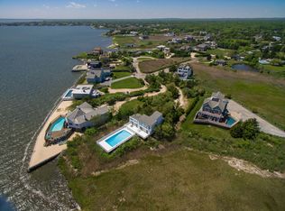 6 Sandpiper Ct, Westhampton, NY 11977
