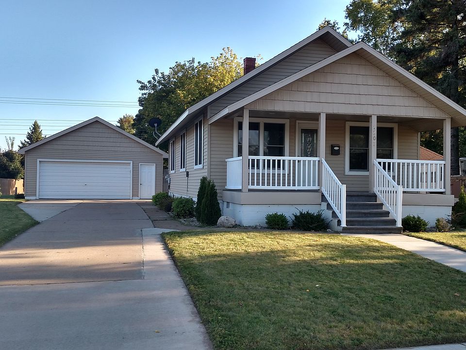 1st image of 1307 Delta Ave