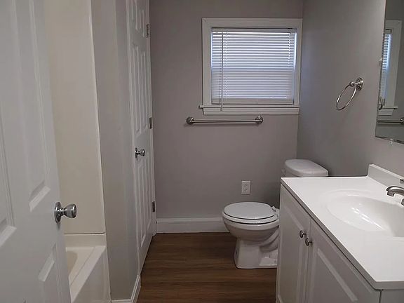 2nd image of 1346 Newport Ave #C-2
