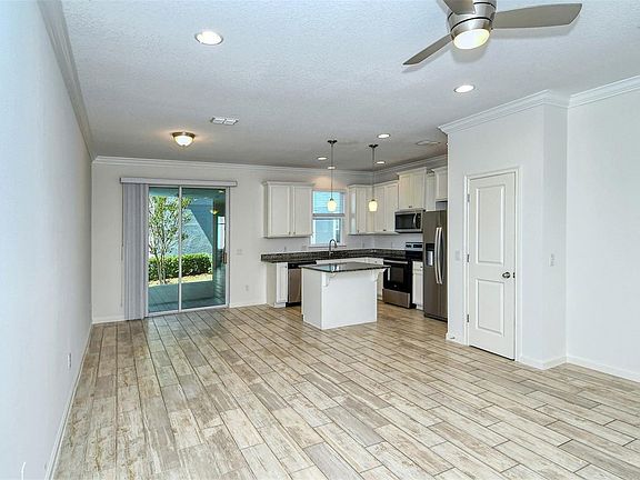 5th image of 5014 Sunnyside Ln
