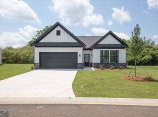 104 Breakwater Way, Perry, GA 31069