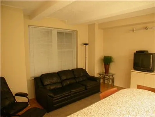 Rented by Empire State Properties | media 28