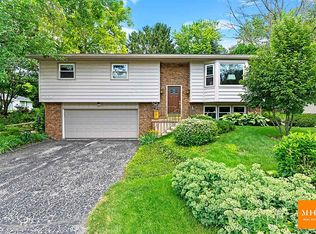 508 Valley St, Mount Horeb, WI 53572