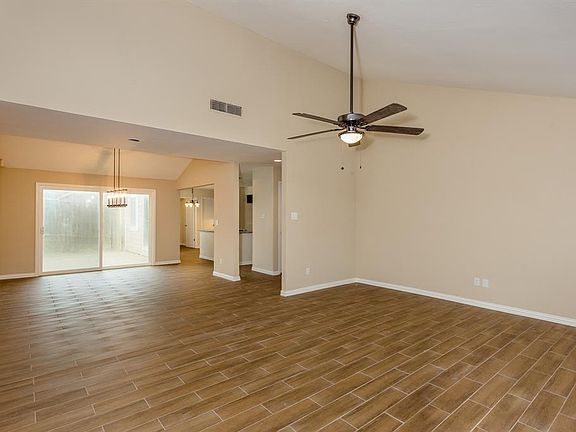 5th image of 1070 Apache Falls Dr