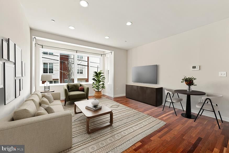 1st image of 2000 Kimball St #B3