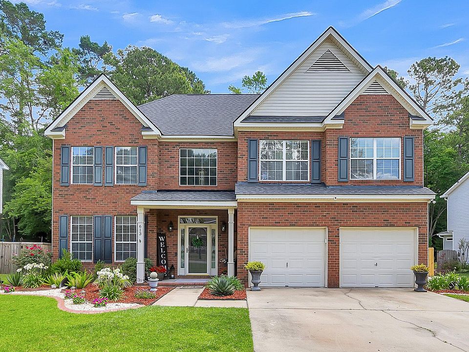 1st image of 613 Fairway Forest Dr