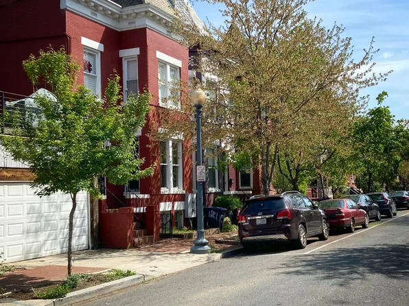 127 Seaton Pl NW #B, Washington, DC 20001