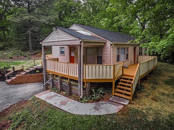 5327 Westhall Ave-01