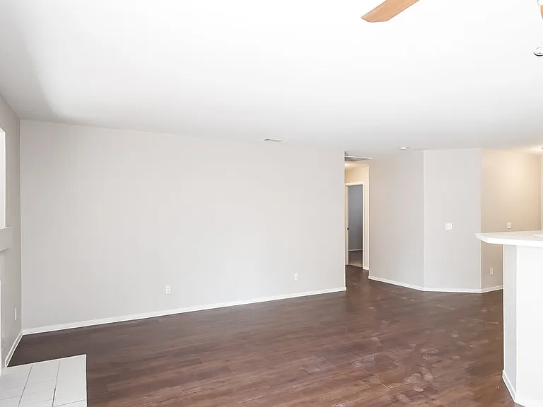 5323 Sable Ct — Photo 3