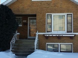 5855 W Addison St, Chicago, IL 60634