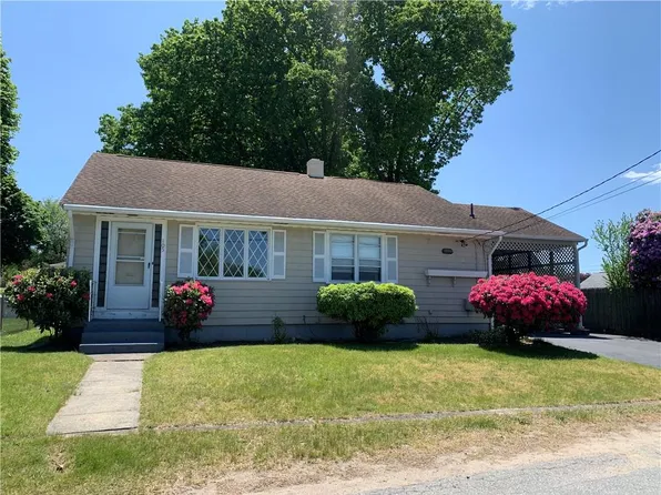 105 Lyman Ave, North Providence, RI 02911