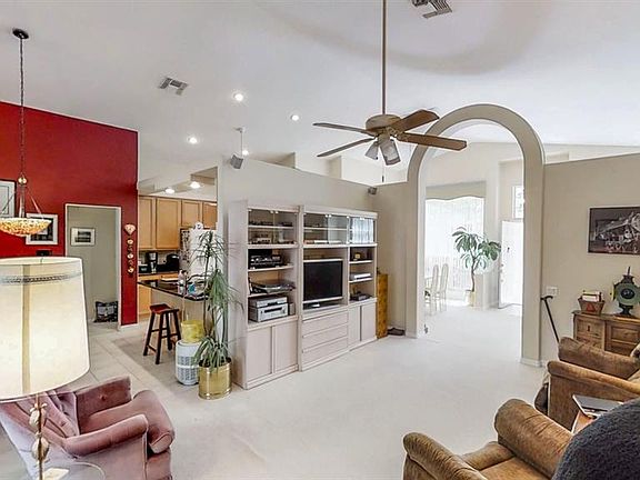 4th image of 7837 Saint Andrews Cir