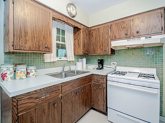 5th image of 9630 S 50th Ct