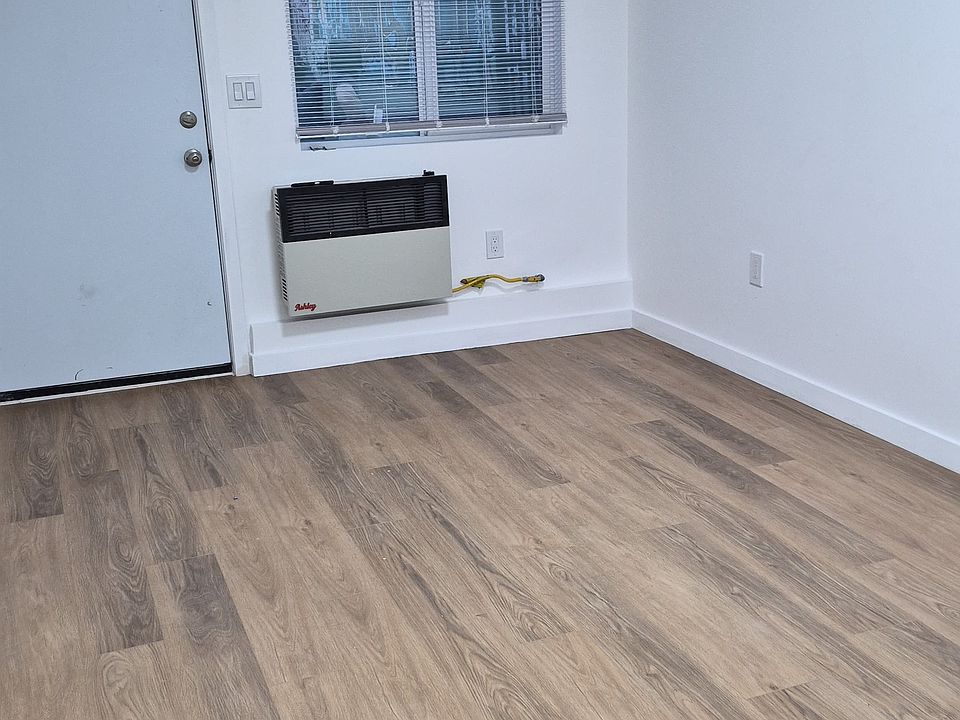 2nd image of 1117 E 71st St #Adu