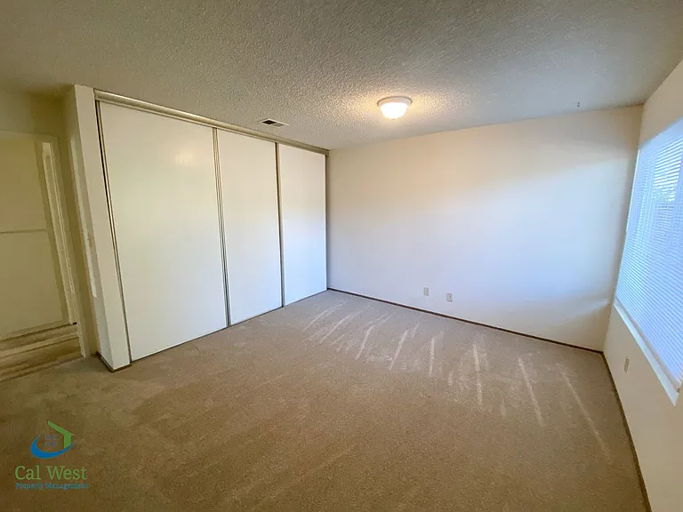 421 Gwinn Ct — Photo 18