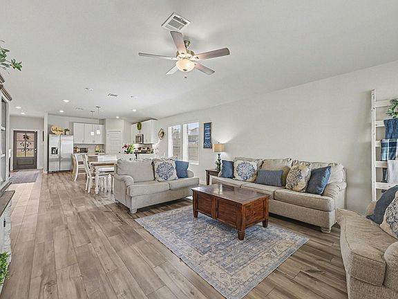 5th image of 5842 Wayne Way