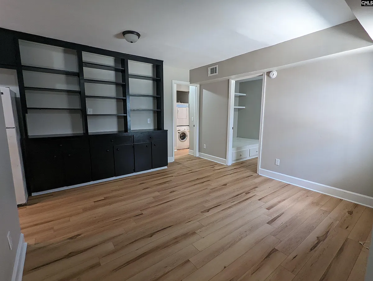Building Photo - 1227 Barnwell St #26
