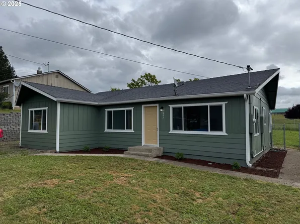 847 NE Jackson Ave, Myrtle Creek, OR 97457