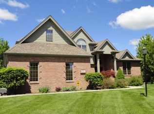 7054 Crimson Cir, Maumee, OH