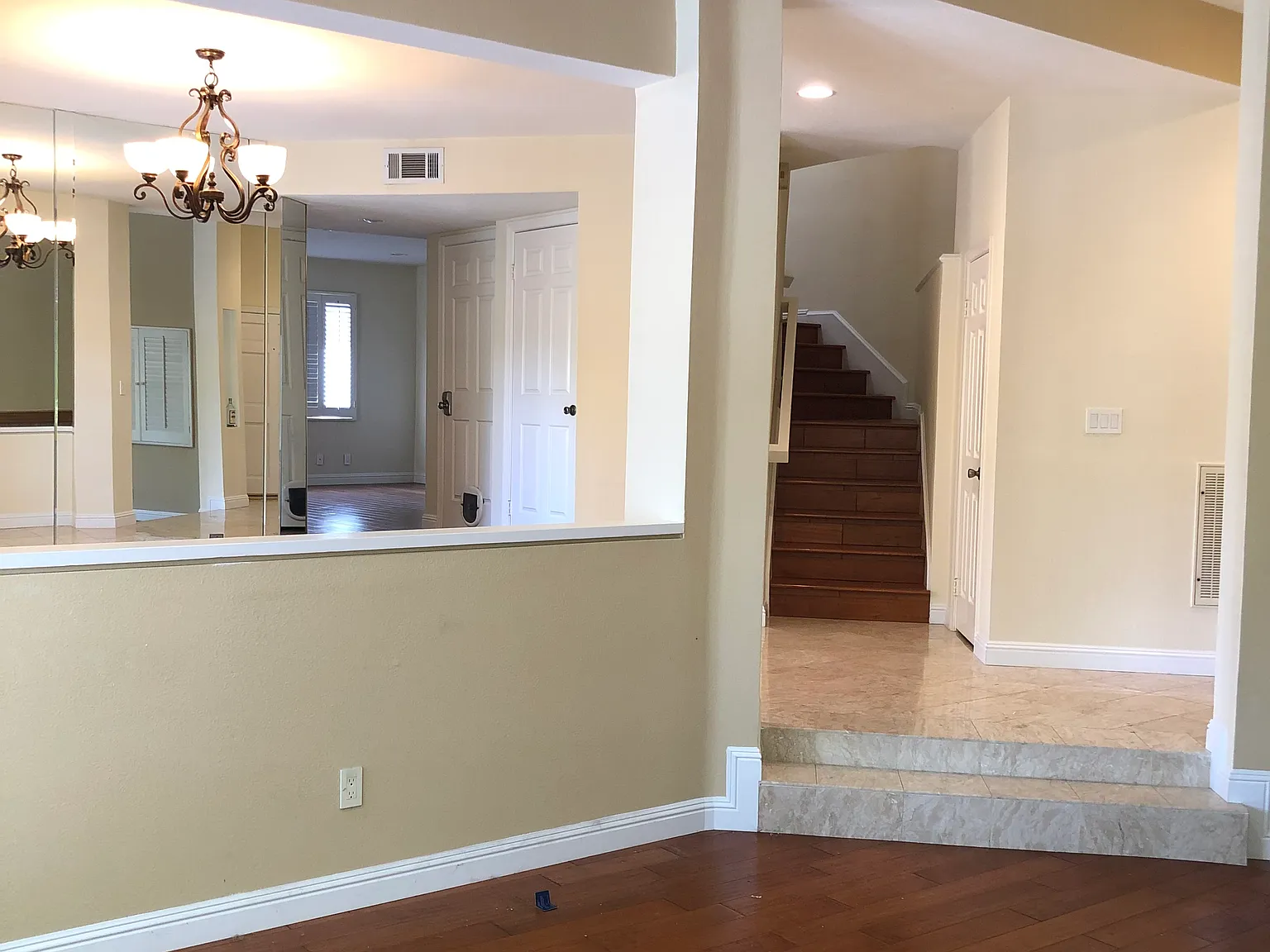3 bed, 2.5 bath, 1920 sqft, $4,595 — Photo 4