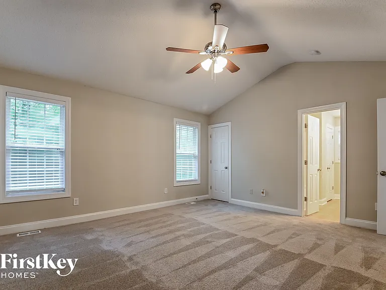 101 Ayden Dr — Photo 7