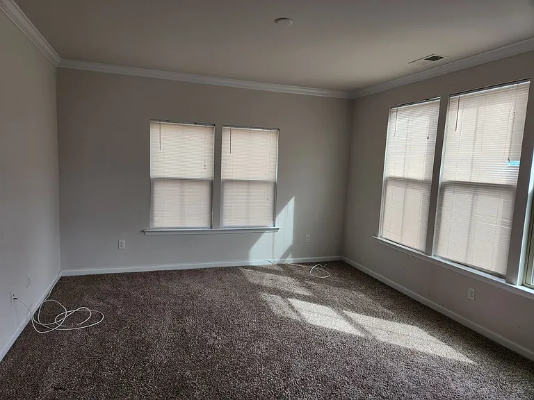 16636 Thornapple Run — Photo 7