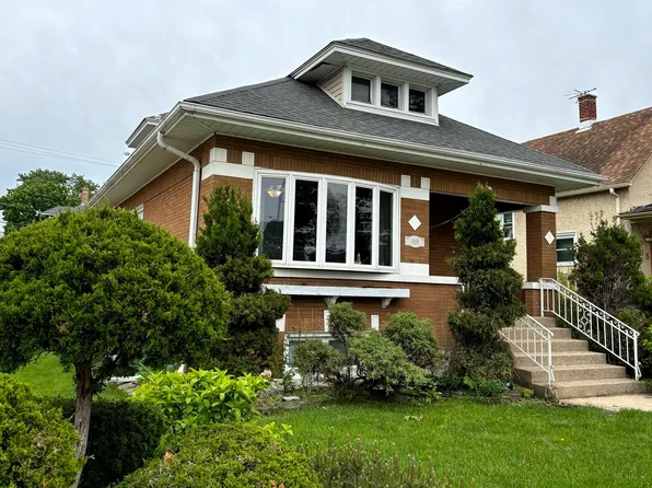 919 Broadway Ave, Melrose Park, IL 60160