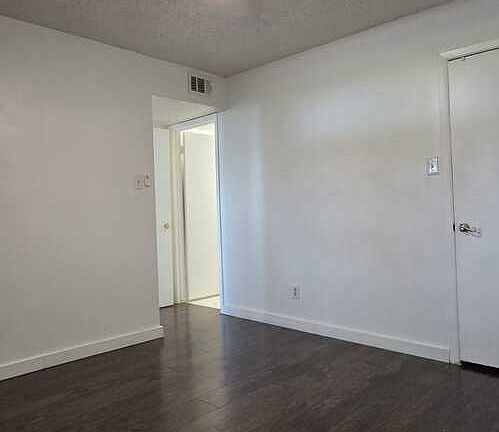 3rd image of 3843 Barrington St #138J