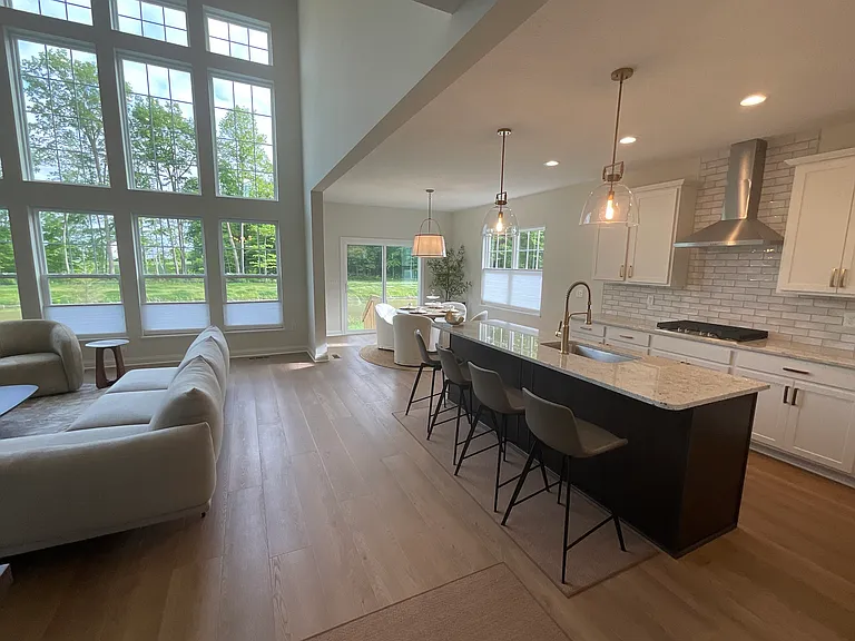 7081 Aster Way — Photo 5