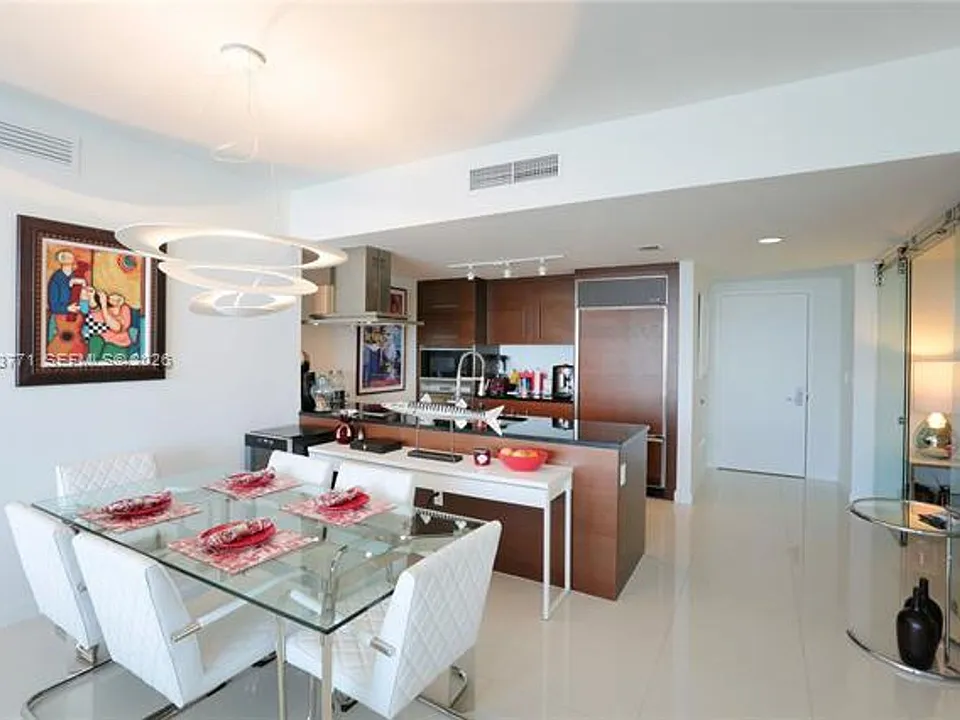 495 Brickell Ave #CU-4703