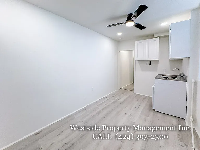 40 Sunset Ave #1/4 — Photo 1