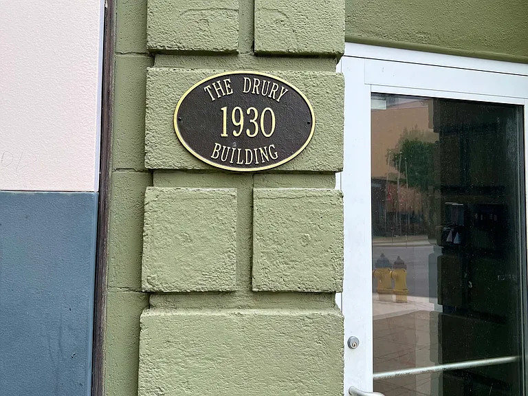 327 Main St #1 — Photo 7