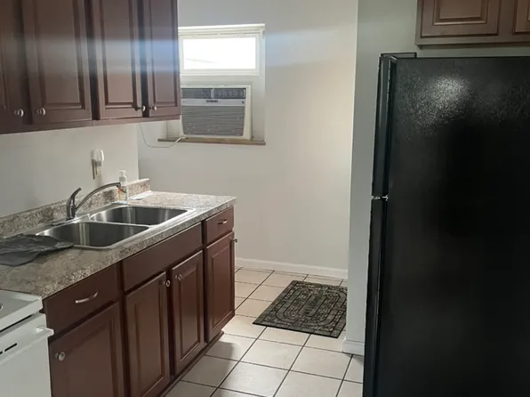 255 Churchill Rd, Girard, OH 44420