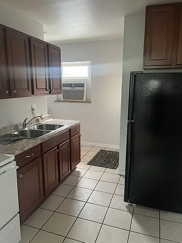 255 Churchill Rd Photo 1
